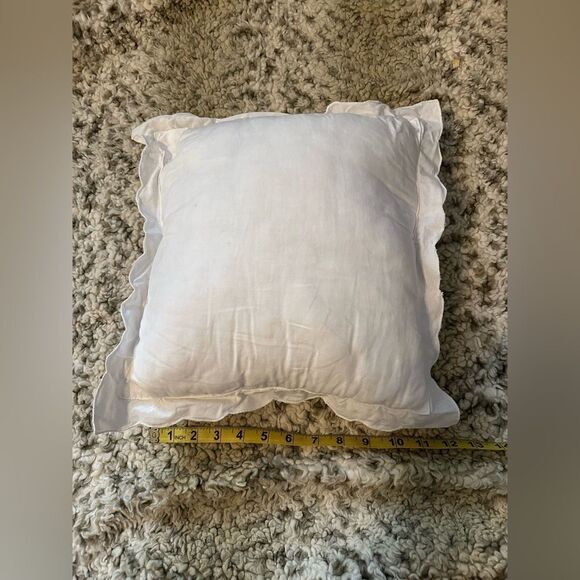 Imperial Embroidered set of 4 White Decorative Throw Pillows - Picture 8 of 15